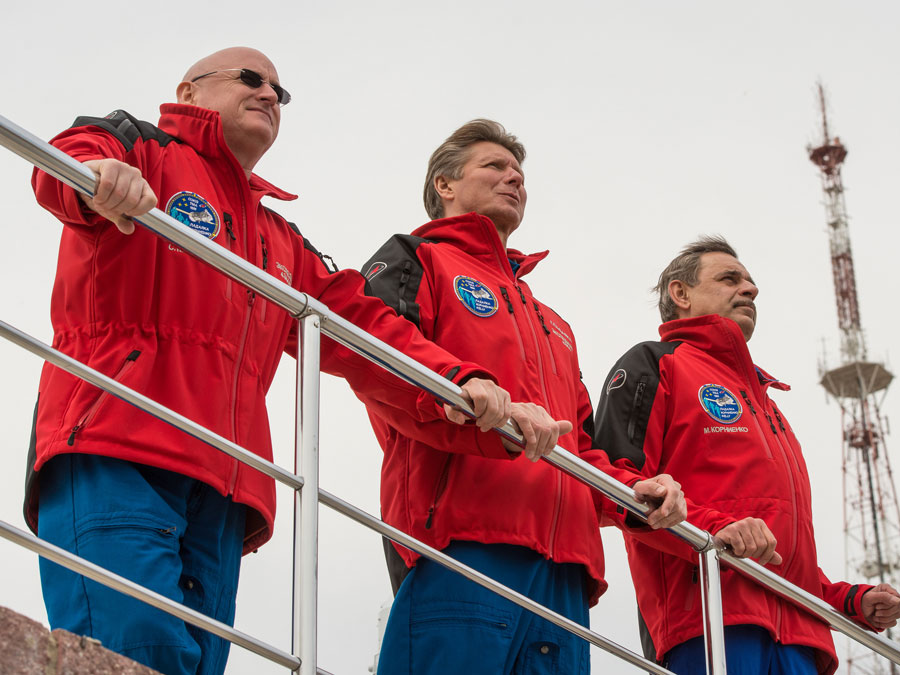 New Expedition 43 Crew Members