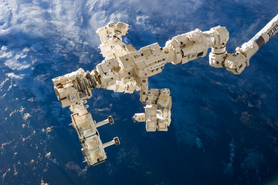 Canadarm2 and Dextre