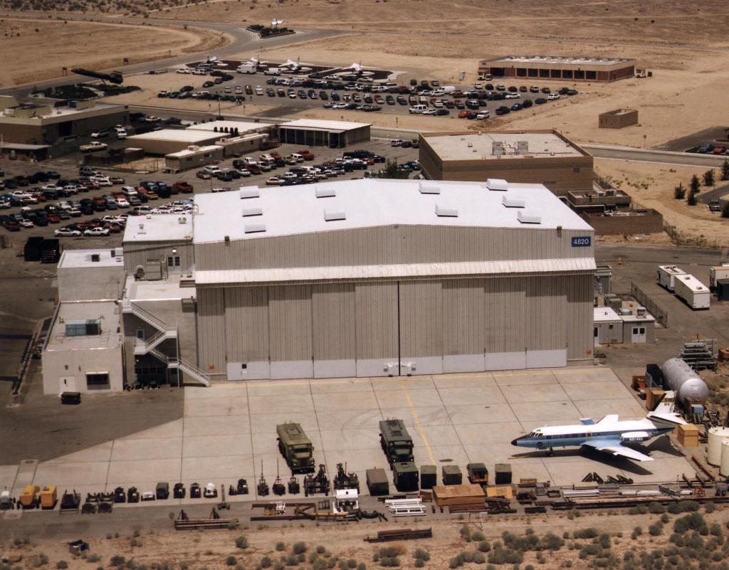 Flight Loads Laboratory, Ramp View