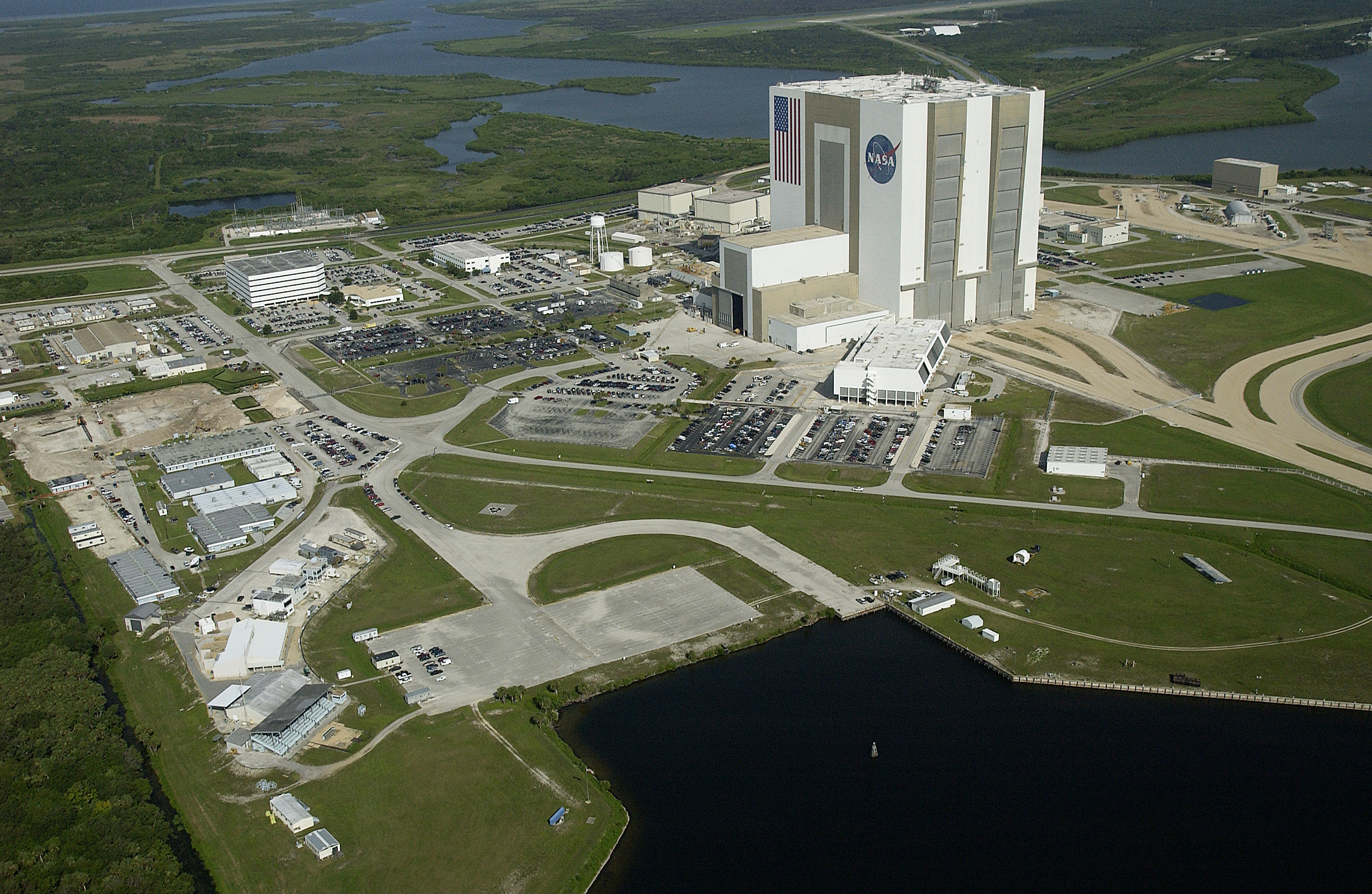 Space center. Музей мыса Канаверал. Космический центр Кеннеди. Космический центр им. Кеннеди (США). НАСА мыс Канаверал.