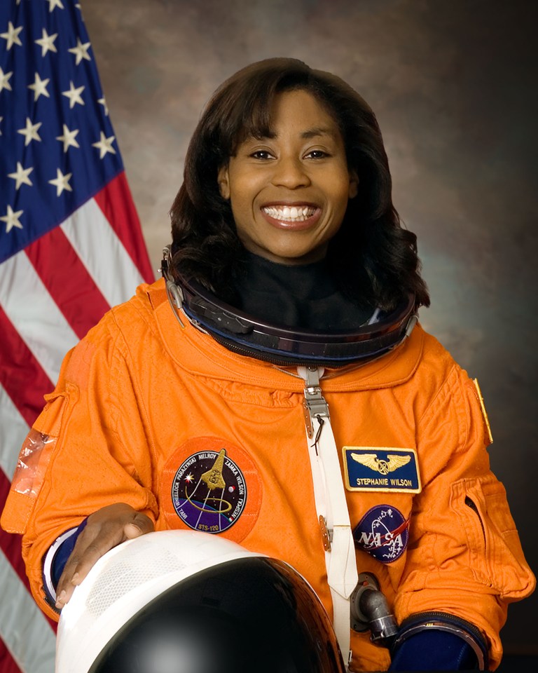 Official NASA Portrait of Stephanie Wilson