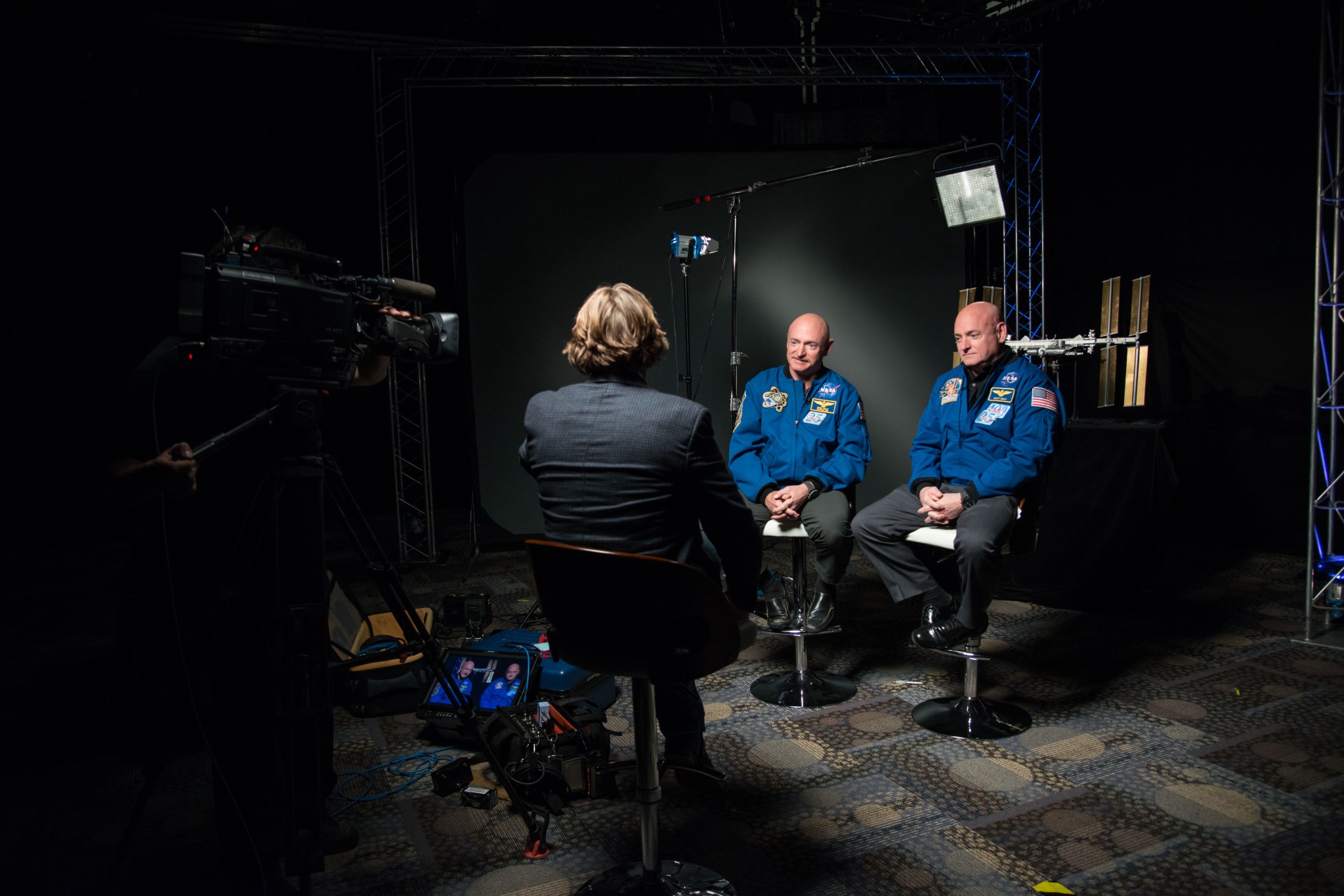 NASA astronauts Mark Kelly, left, and Scott Kelly discussed the One-Year Mission and Twins Study with CNN's Dr. Sanjay Gupta.