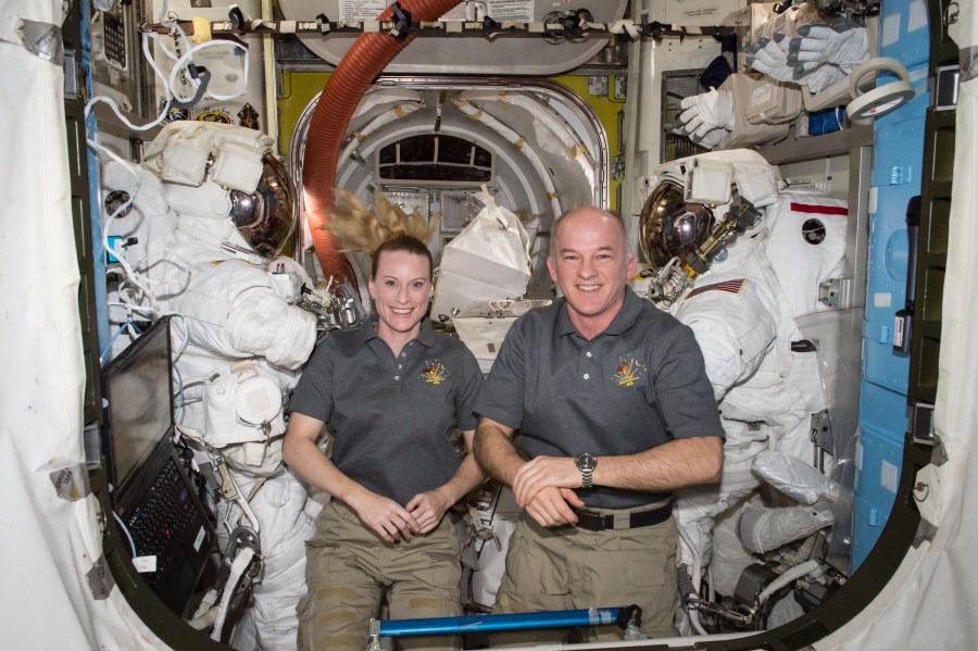 Astronauts Kate Rubins and Jeff Williams