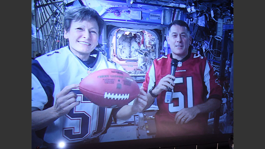 Astronauts Peggy Whitson and Shane Kimbrough