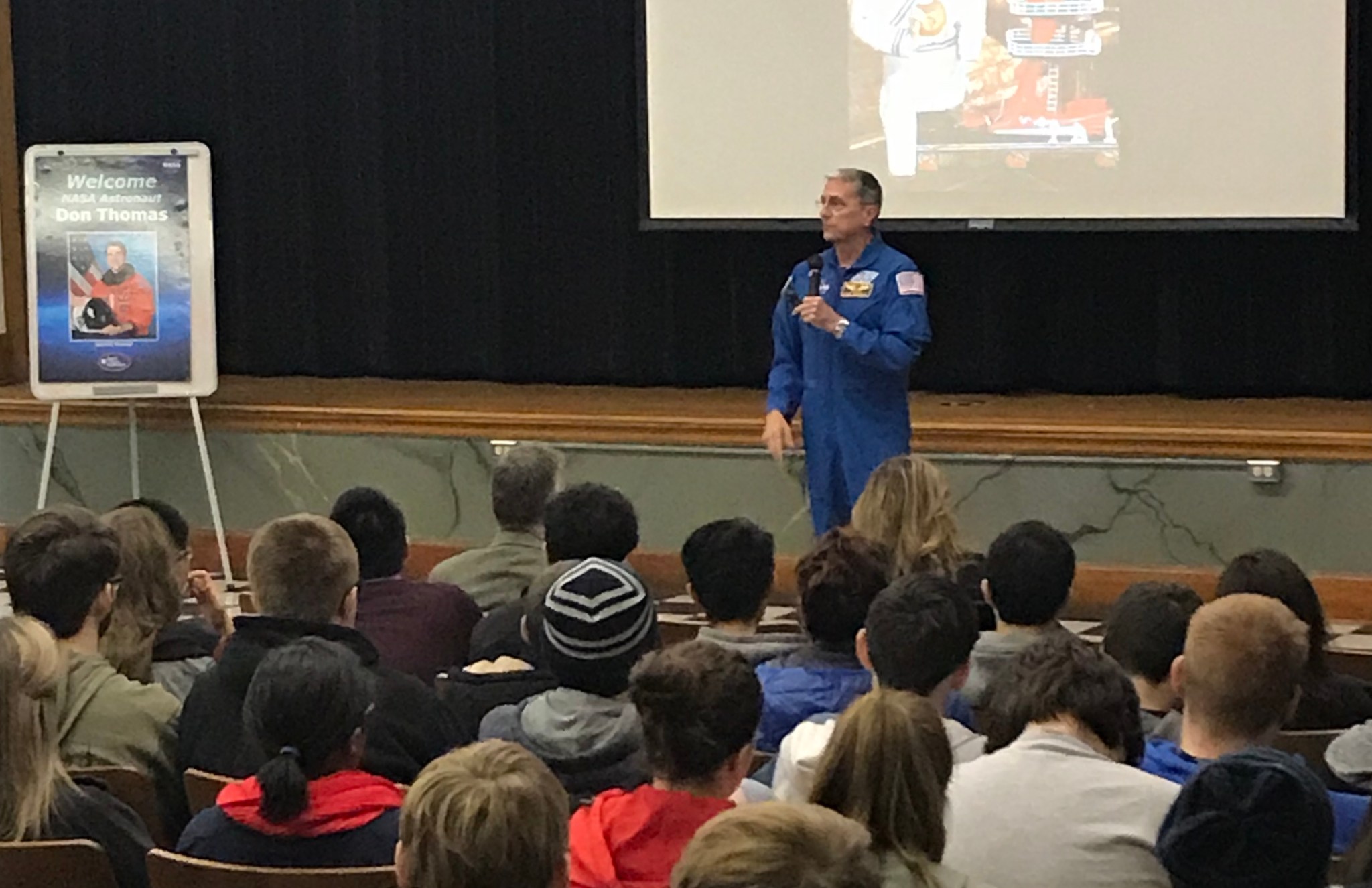 Former NASA astronaut Don Thomas speaks to a group of students at the Oklahoma School of Science and Mathematics.