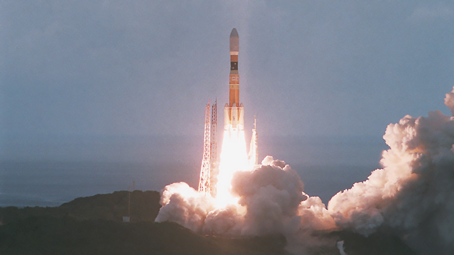 Japan's HTV-3 resupply ship launches aboard an H-IIB rocket