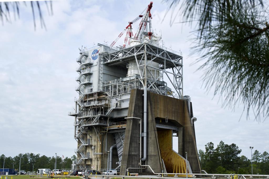 MEDIA ADVISORY: NASA Invites Media to Milestone RS-25 Engine Certification Test