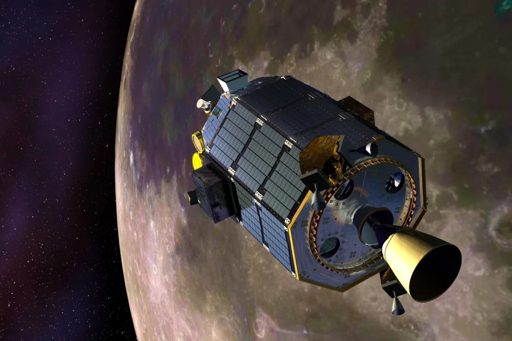 ladee orbiting the moon