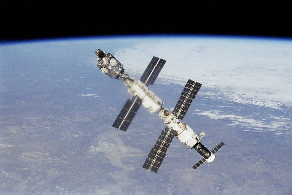 
			Space Station 20th: First NASA Research on ISS - NASA			
