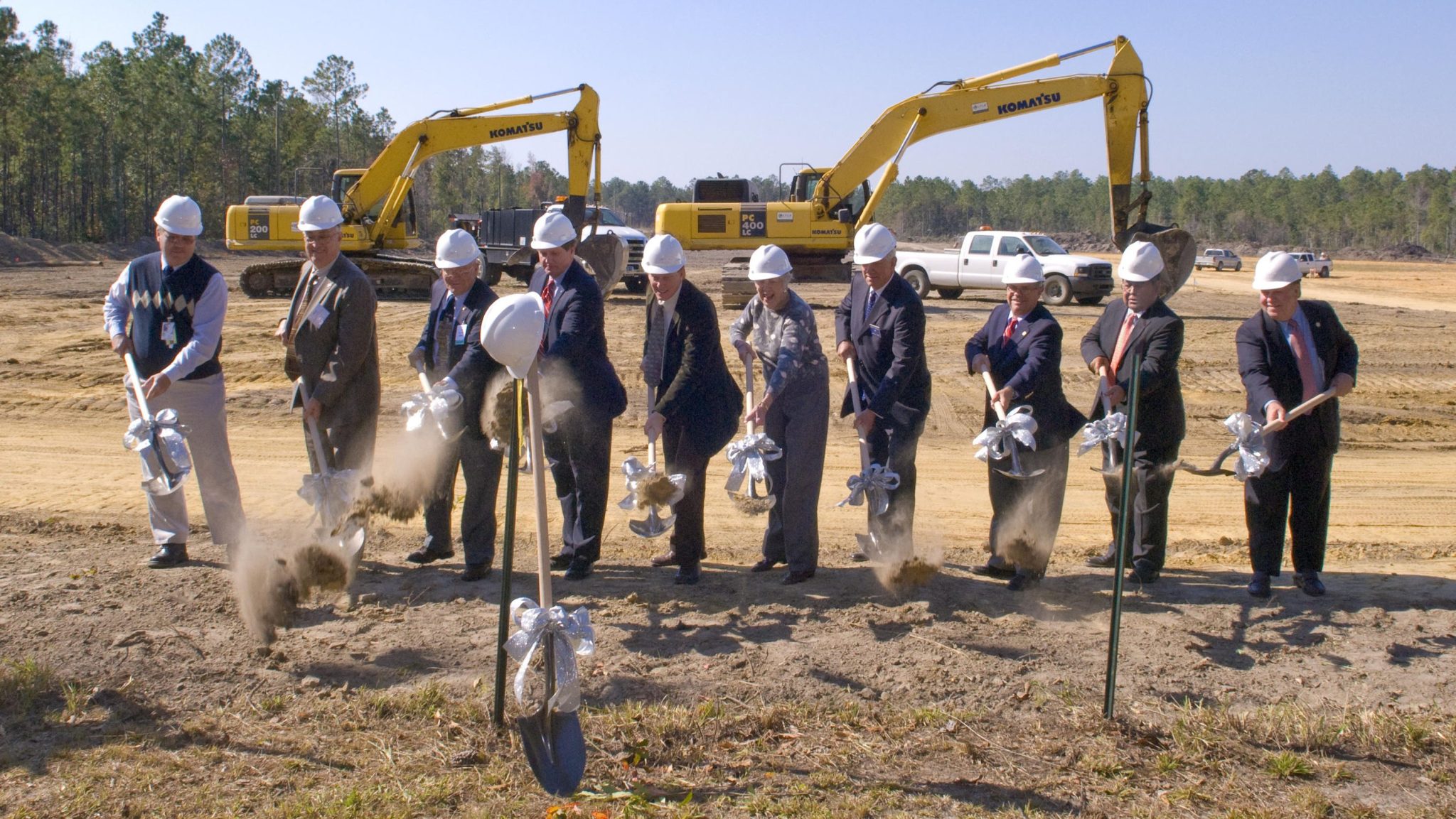 Groundbreaking guests included, among others, INFINITY board member and Apollo 13 astronaut Fred Haise (third from left) and then-Stennis Director Gene Goldman (fourth from left).