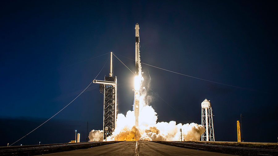 The SpaceX Dragon resupply ship lifts off atop the Falcon 9 rocket from Kennedy Space Center in Florida just after sunset. Credit: SpaceX