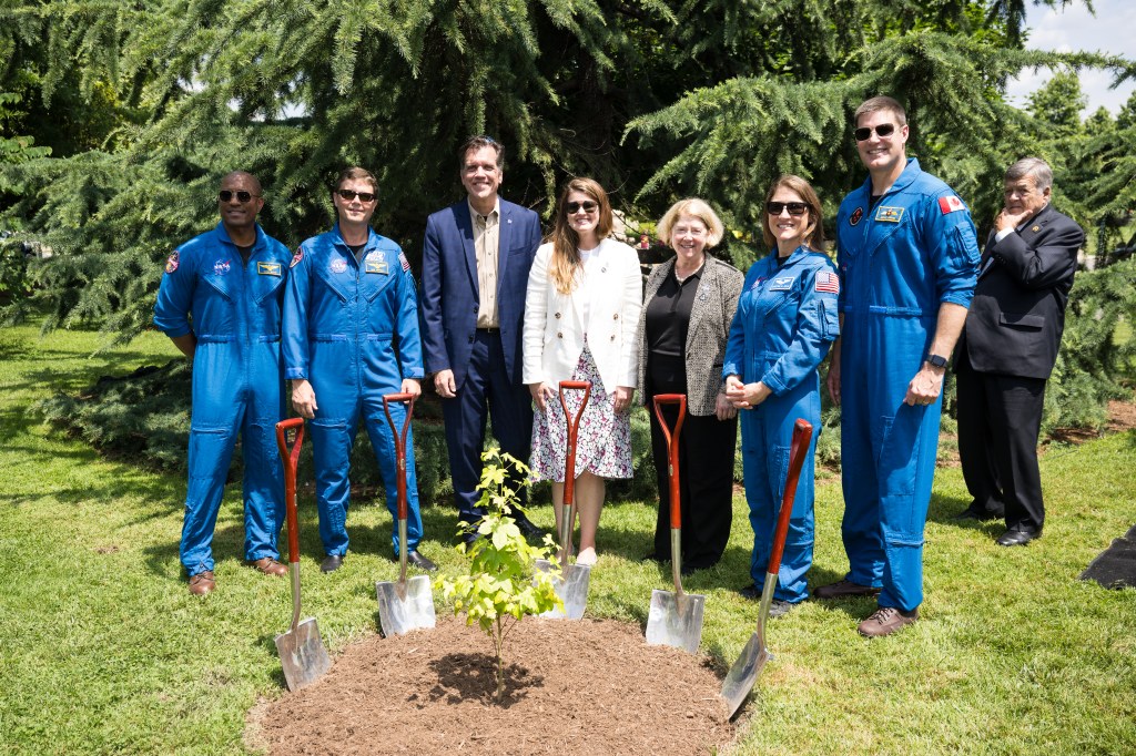 From left to right, Artemis II crew members, NASA astronauts Victor Glover and Reid Wiseman, NASA Associate Administrator, Office of STEM Engagement, Mike Kincaid, NASA Deputy Associate Administrator Casey Swails, NASA Deputy Administrator Pam Melroy, and Artemis II crew members NASA astronaut Christina Koch and Canadian Space Agency (CSA) astronaut Jeremy Hansen, pose for a photo after a Moon tree dedication ceremony, Tuesday, June 4, 2024 at the United States Capitol in Washington.