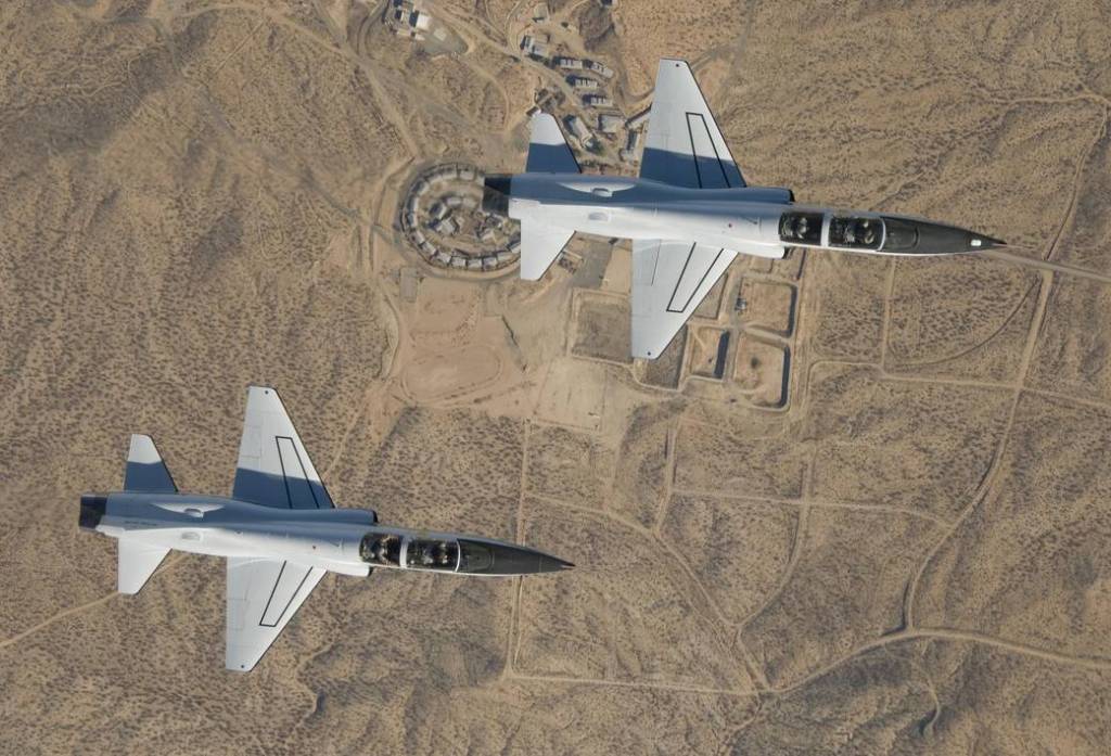 Dryden's two T-38A Aircraft in Tight Formation