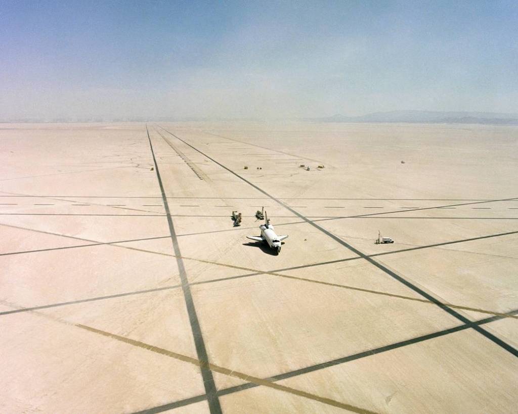 STS-1 Shuttle Columbia on Rogers Dry lakebed at Edwards AFB