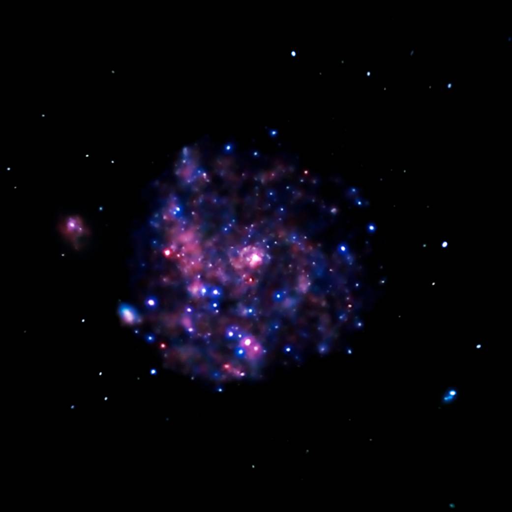 Chandra Embraces Hot 'Arms' of Pinwheel Galaxy