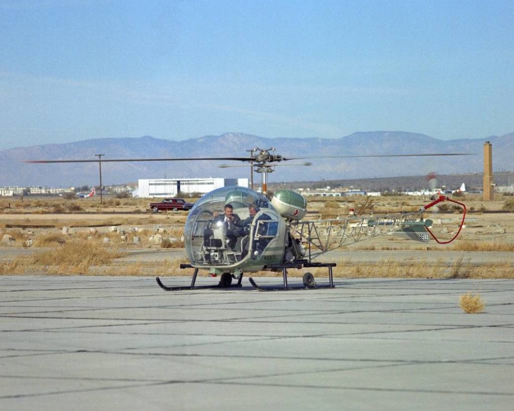Bell 47 Helicopter