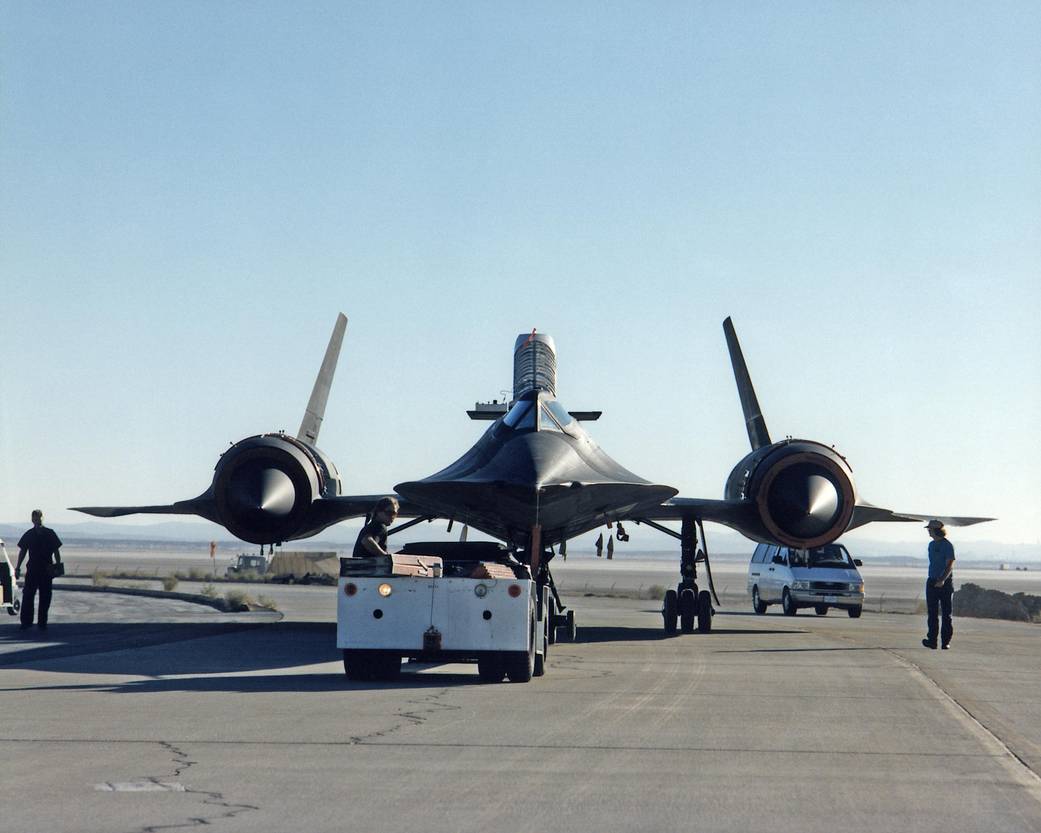 SR-71 #844 with LASRE Aboard Preps for First Flight