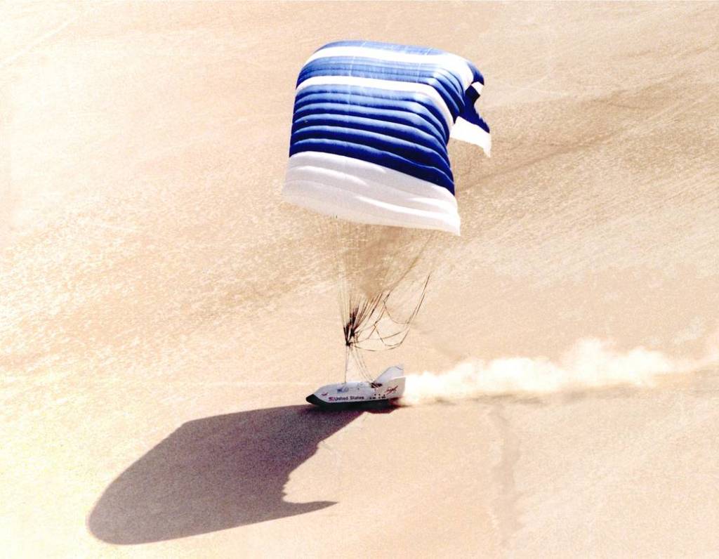 X-38 Glides to a Lakebed Landing