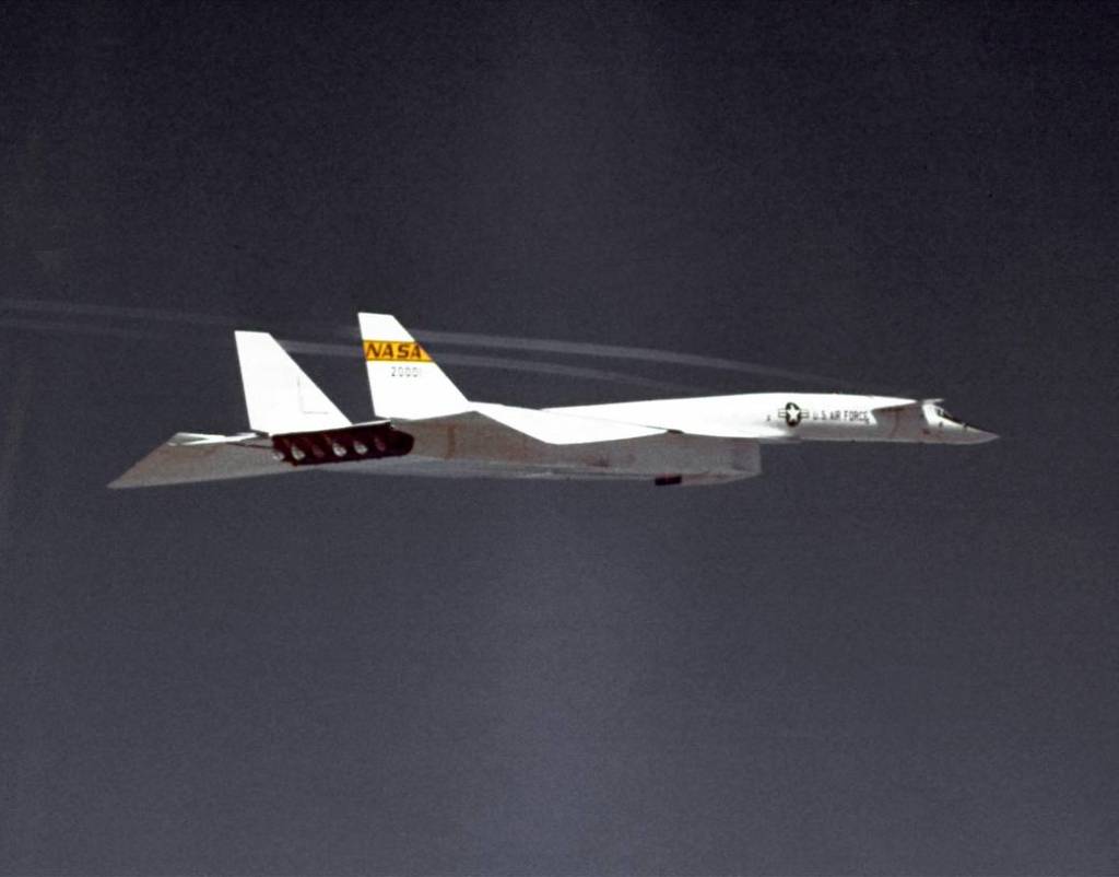 Level Cruise Flight Mode: XB-70 