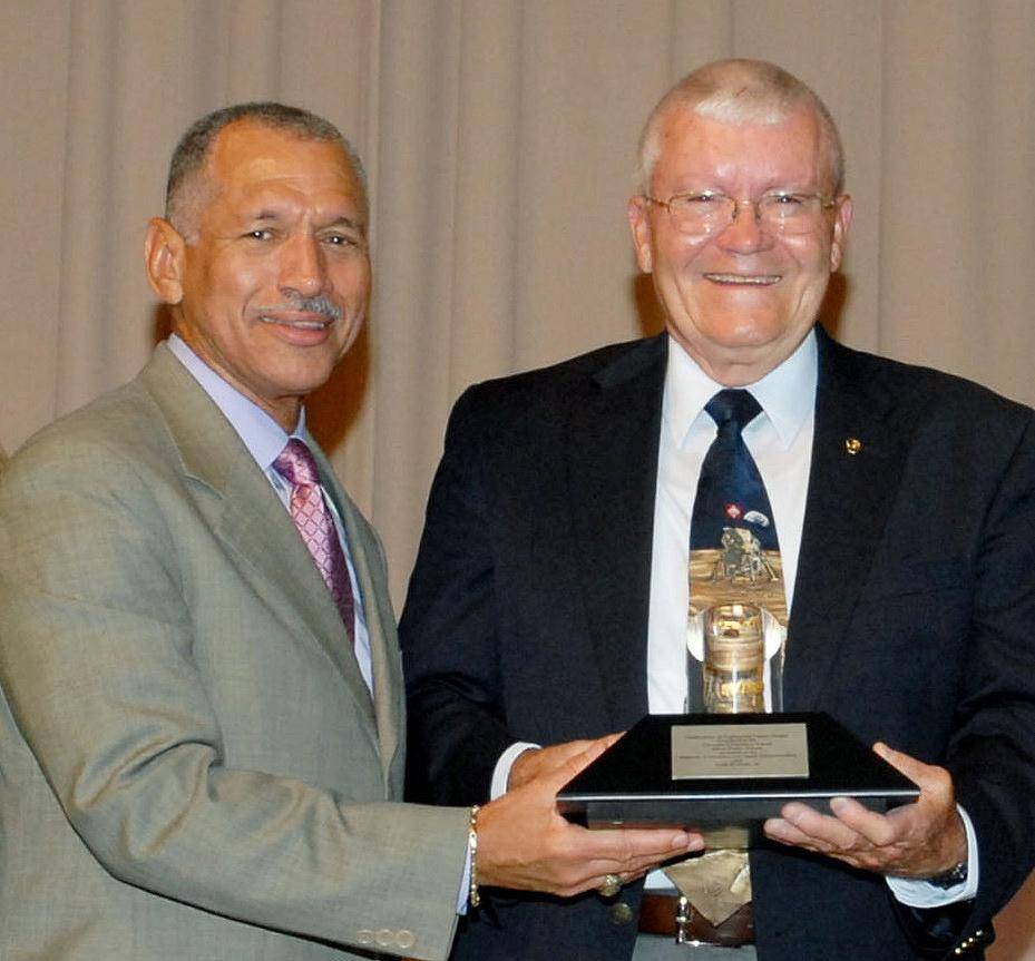 Charles Bolden honors Fred Haise with the Agency's Ambassador of Exploration Award