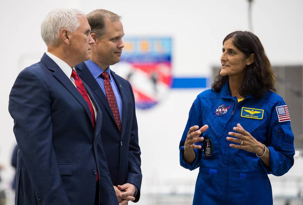 Vice President and NASA Administrator speak with astronaut Suni Williams