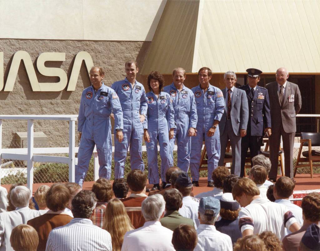 STS-7 Challenger Crew Welcomed at Dryden