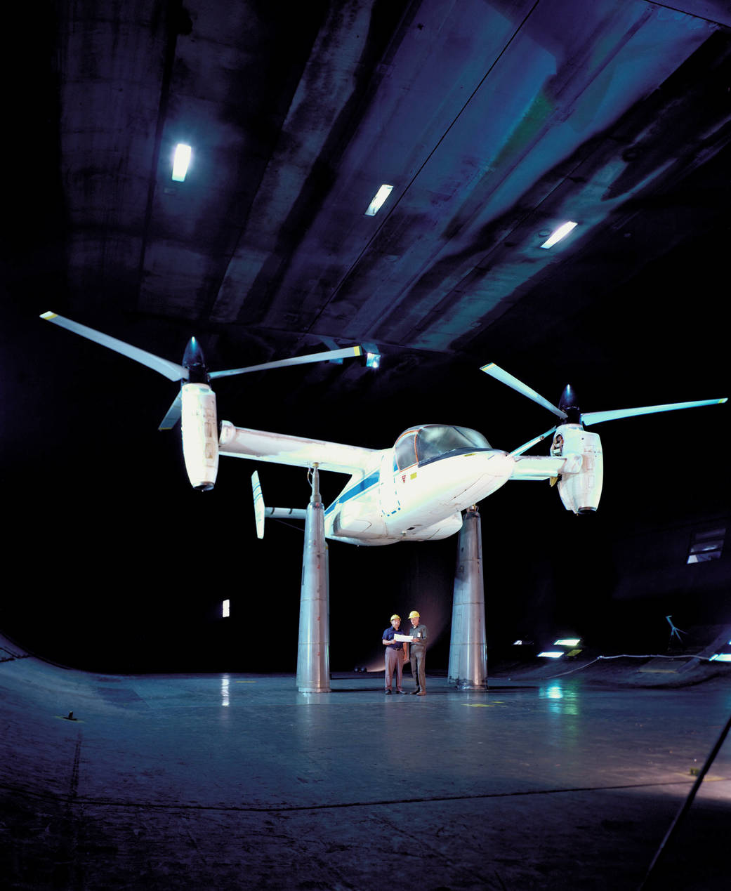 Tiltrotor aircraft in 40-foot-by-80-foot test section