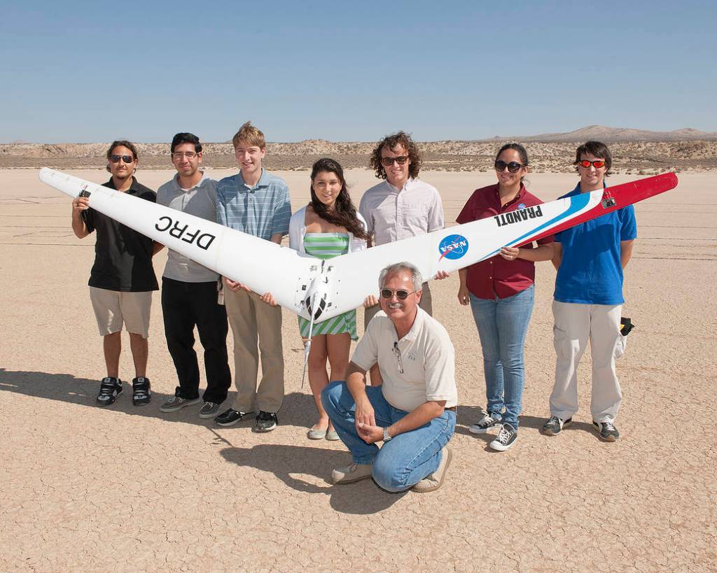 PRANDTL-d Program Manager and Aeronautics Academy Students