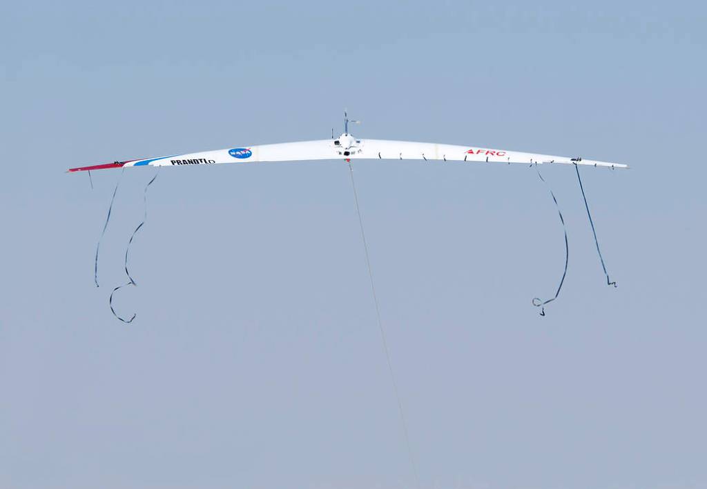 The streamers on the Prandtl-D No. 2 as it is launched illustrate how aerodynamic forces are maximized.