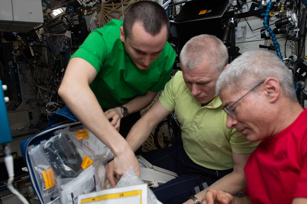 Expedition 65 Flight Engineers review medical hardware