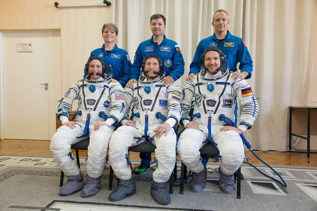 Expedition 56 prime and backup crew members