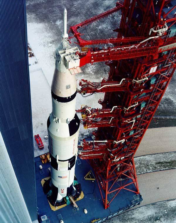 https://www.nasa.gov/wp-content/uploads/2023/04/apollo_6_12_rollout_seen_from_vab.jpg?w=600