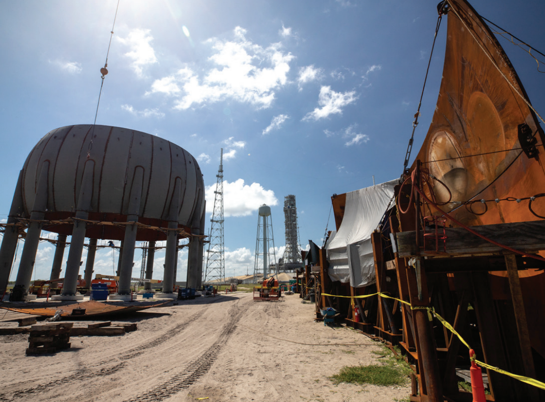 Picture of a new liquid hydrogen (LH2) storage tank at Launch Complex 39B