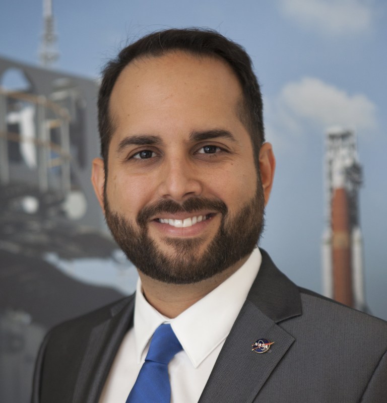 A headshot of Kennedy Space Center's Kelvin Ruiz.