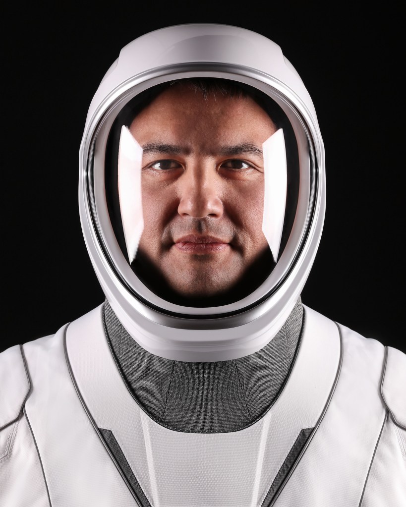 Astronaut Kjell Lindgren of NASA's Commercial Crew Program, SpaceX Crew-4 Commander, poses for a portrait in his pressure suit at SpaceX headquarters in Hawthorne, California. Credit: SpaceX