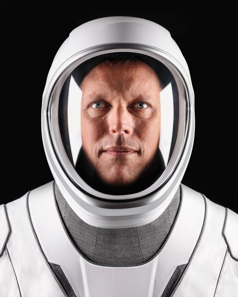 Astronaut Robert Hines of NASA's Commercial Crew Program, SpaceX Crew-4 Pilot, poses for a portrait in his pressure suit at SpaceX headquarters in Hawthorne, California. Credit: SpaceX