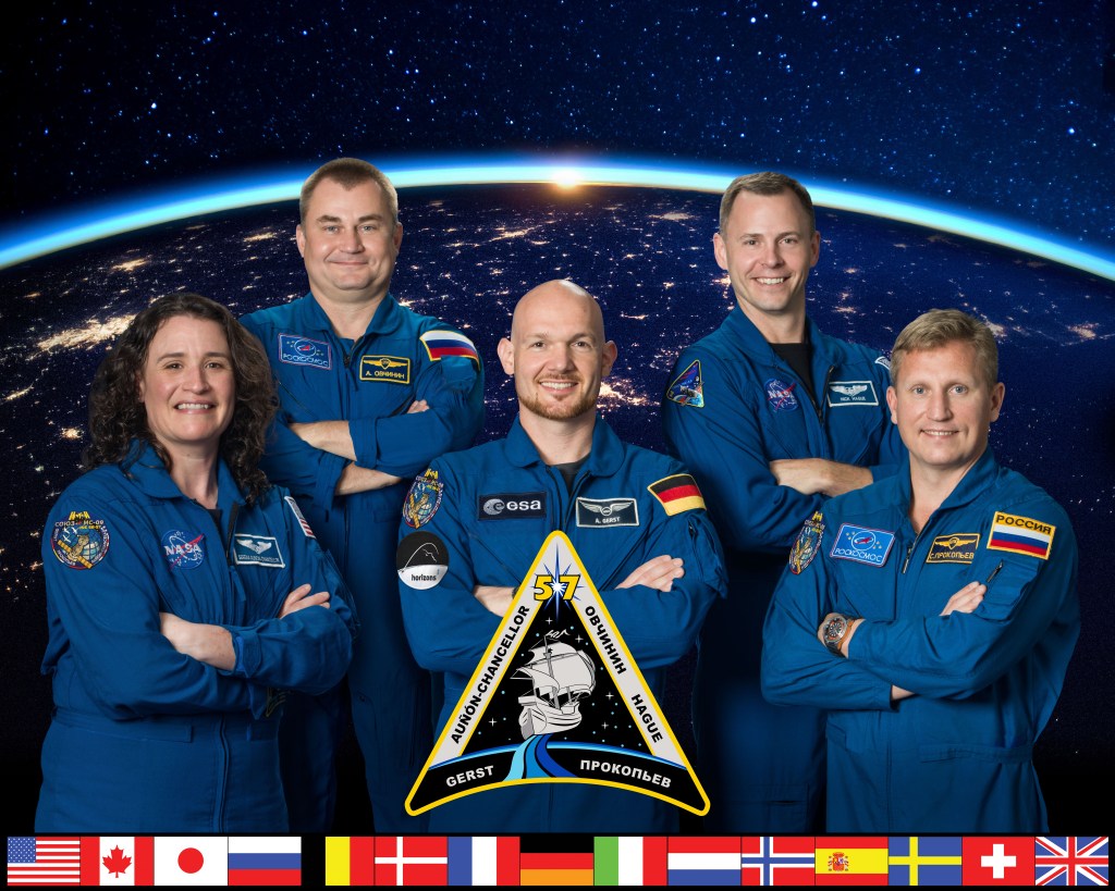 The official portrait of the five-member Expedition 57 crew. In the front row from left are Serena Auñón-Chancellor of NASA, Commander Alexander Gerst from the European Space Agency and Sergei Prokopev of Roscosmos. In the back row from left are Flight Engineers Aleksey Ovchinin of Roscosmos and Nick Hague from NASA.