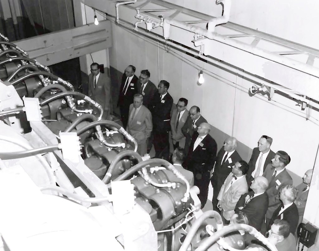 Group viewing wind tunnel.