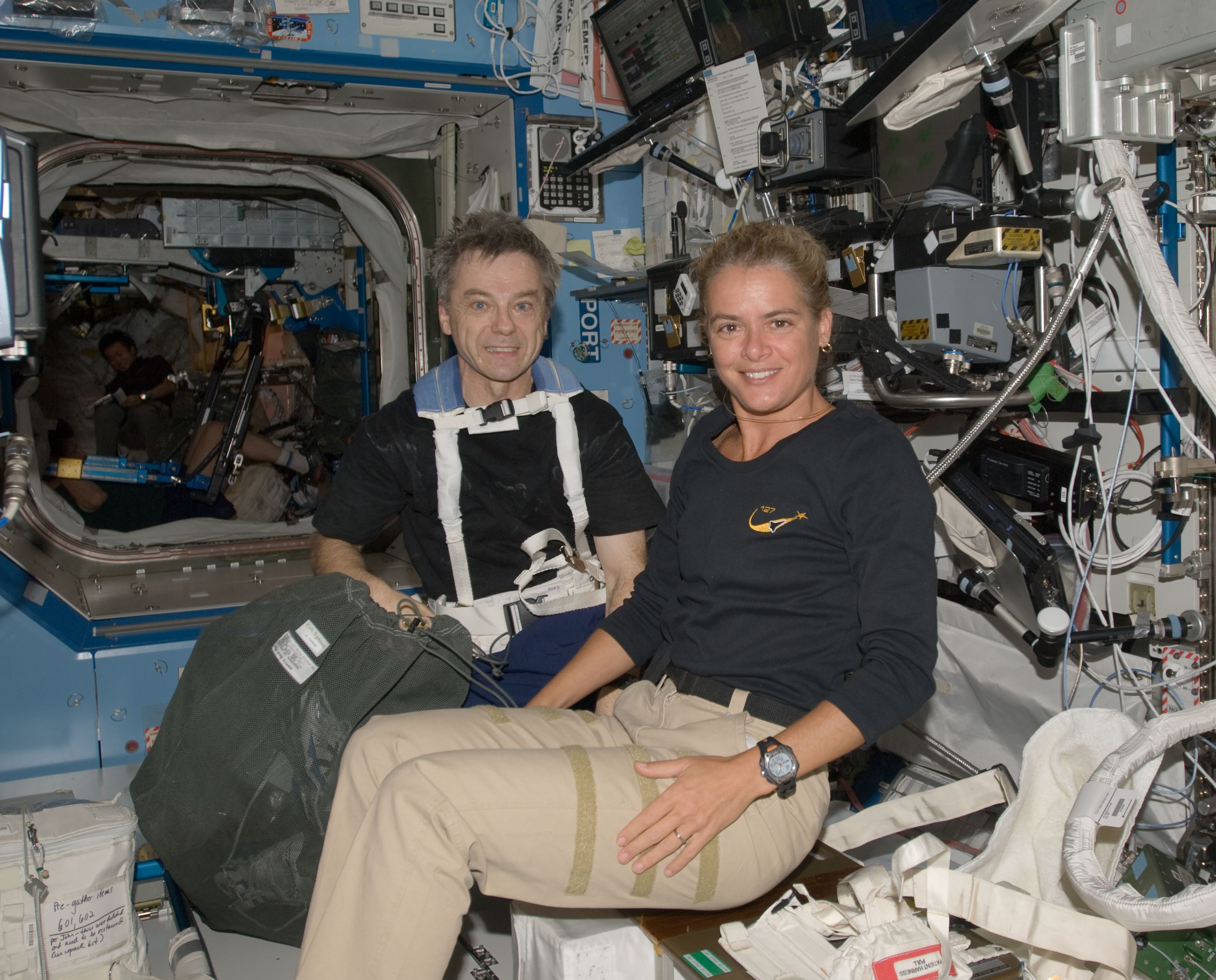 The first time two Canadians were in space at the same time