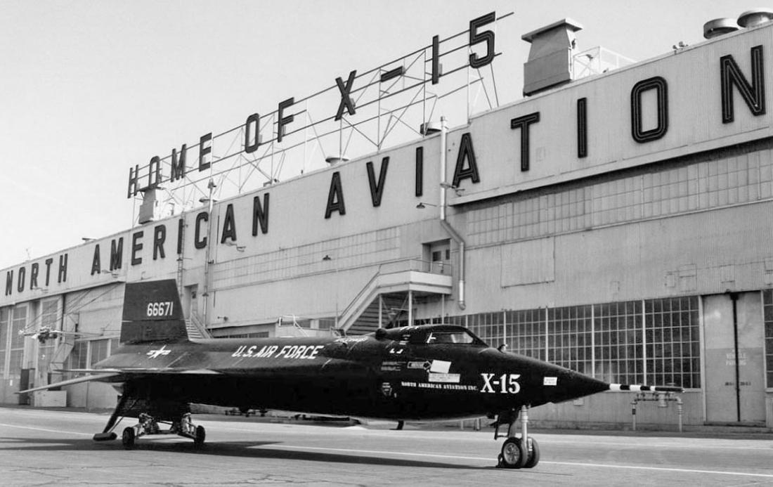 Rollout of X-15-2 at the NAA facility in February 1959. 