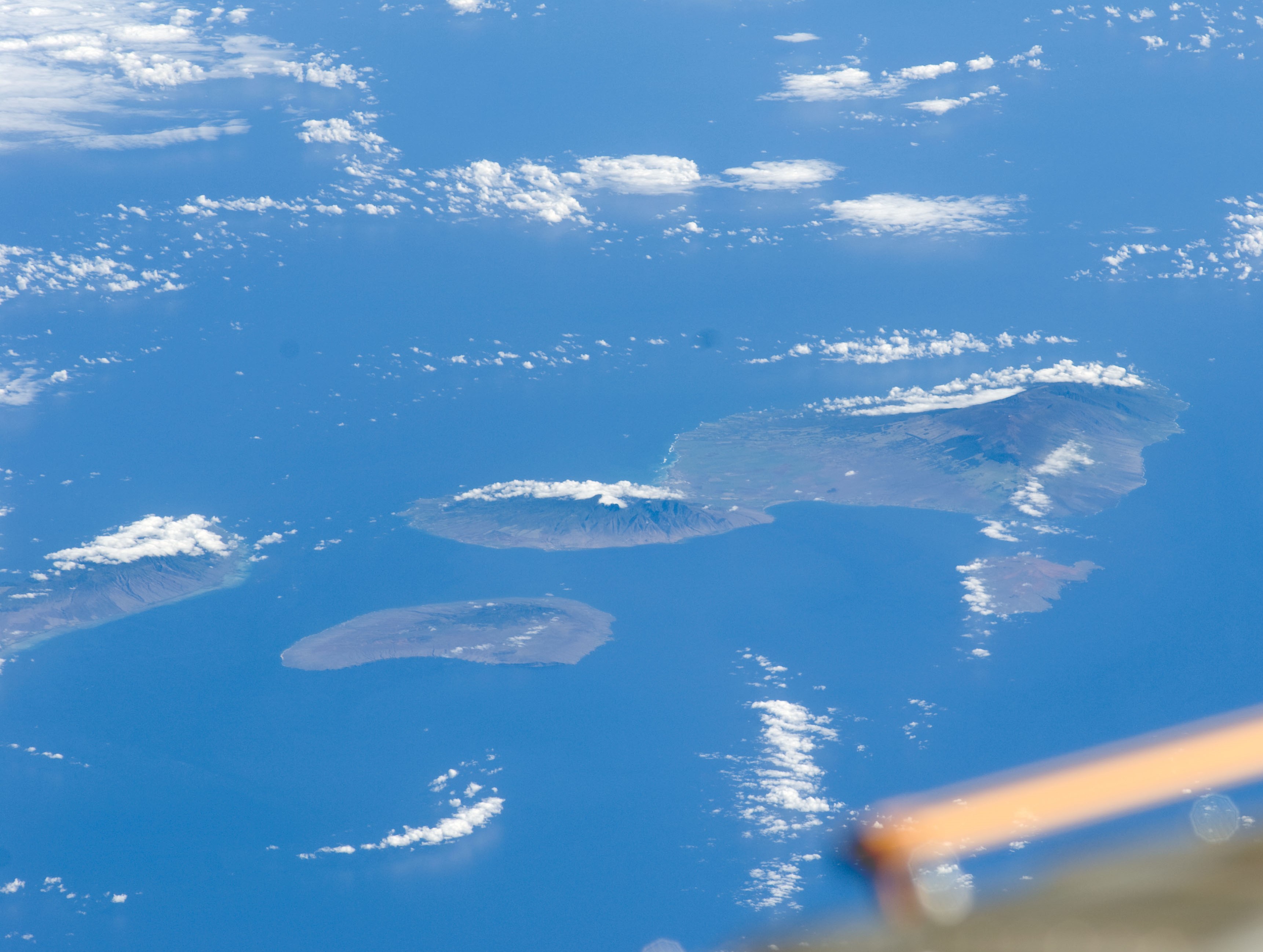 A selection of STS-129 Earth observation images of Maui