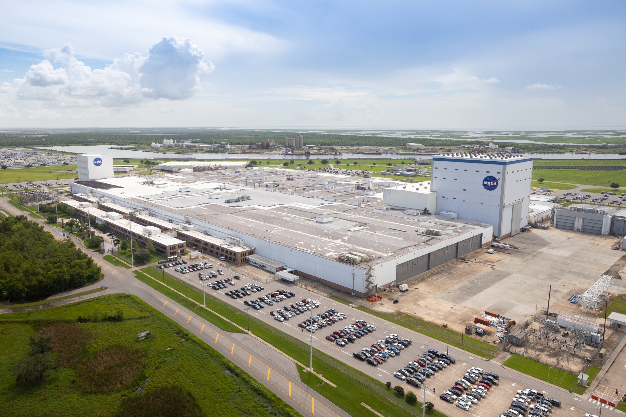 NASA’s Michoud Assembly Facility in New Orleans, includes 43 acres of manufacturing space under one roof — a space large enough to contain more than 31 professional football fields. Credit: NASA