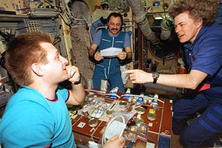 Lucid, Usachev and Onufriyenko talk in Mir's Base Block